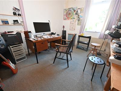Picture 5